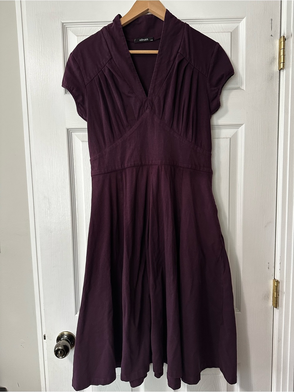 eshakti Deep Plum V-Neck Cap-Sleeve Midi Dress